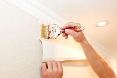 Pose de papier peint à Amazy — revêtements muraux et toiles de verre